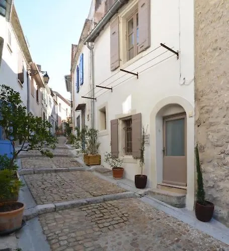 Charmante Petite Maison Donnant Sur Les Arenes